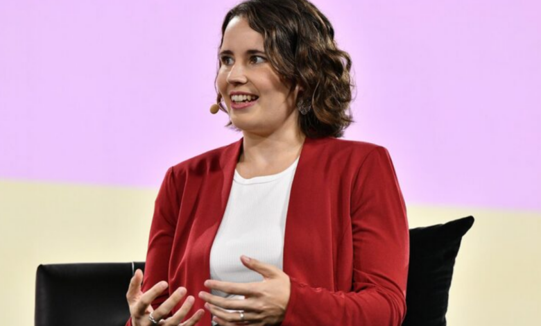 Ex-investigadora da OpenAI alerta que empresa cometerá os mesmos erros do Facebook