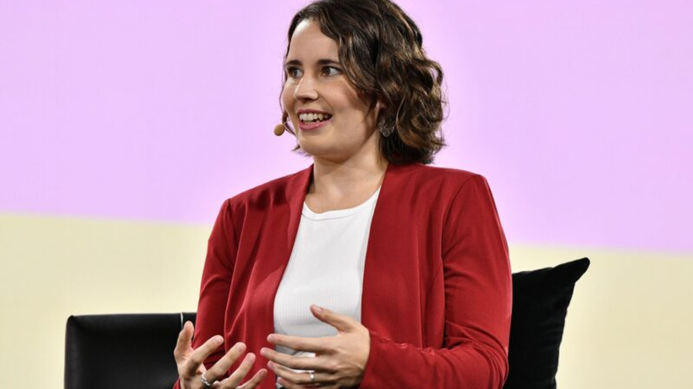 Ex-investigadora da OpenAI alerta que empresa cometerá os mesmos erros do Facebook