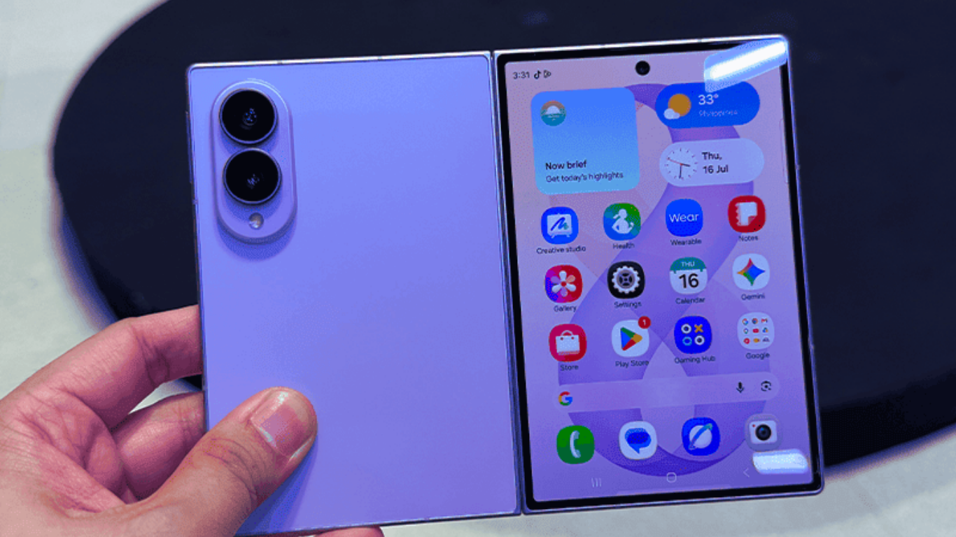 Galaxy Z Fold8 Supera Teste Rigoroso de Resistência do JerryRigEverything